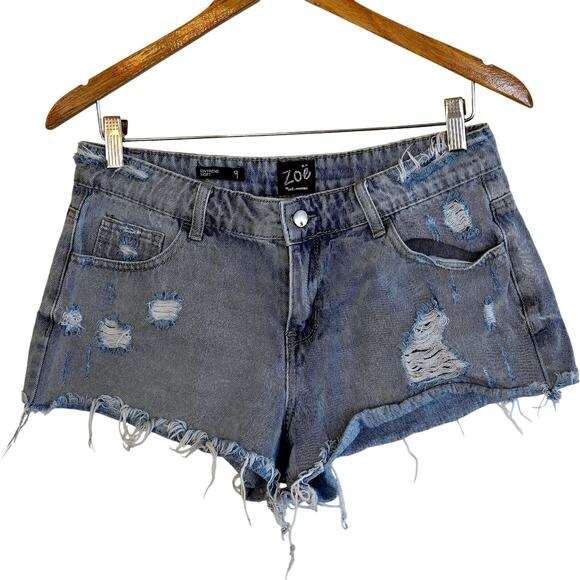 Size 9 – Zöe Boyfriend Distressed Denim Shorts - Picture 1 of 3